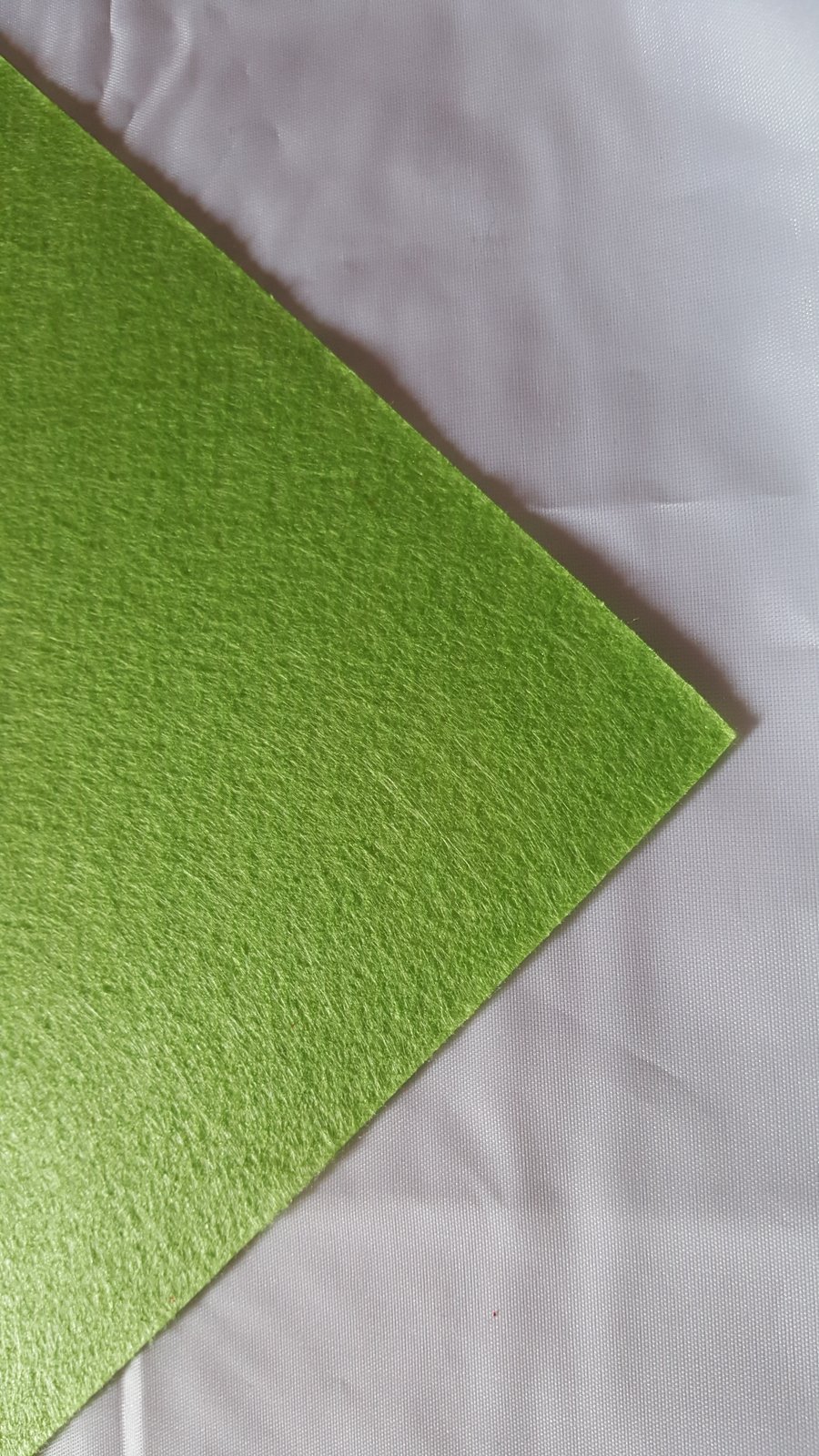 1 x Felt Sheet - Square - 12" (30cm) - Spring Green 