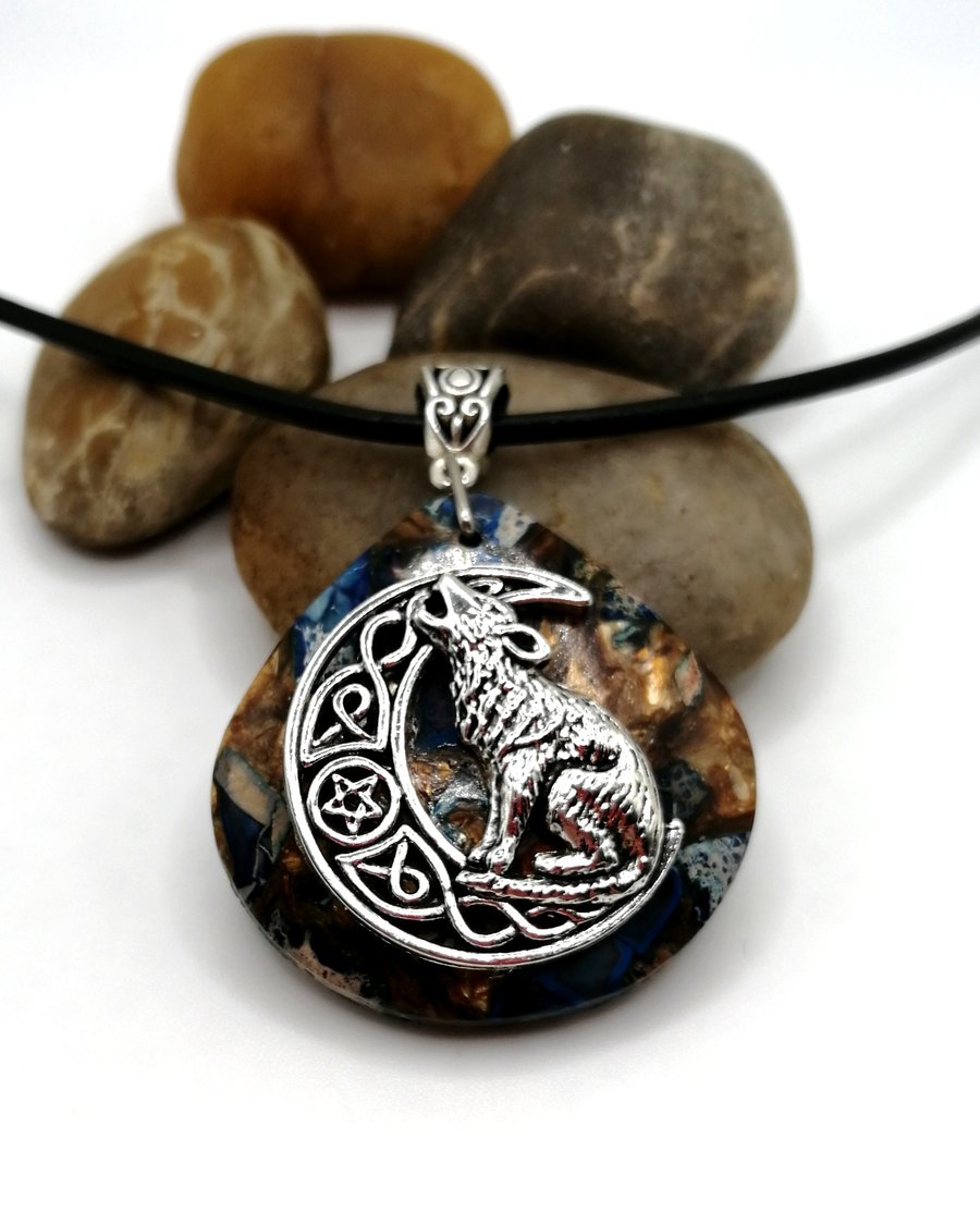 Sea Sediment Jasper Wolf Necklace