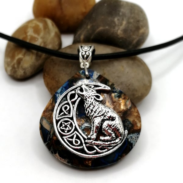 Sea Sediment Jasper Wolf Necklace