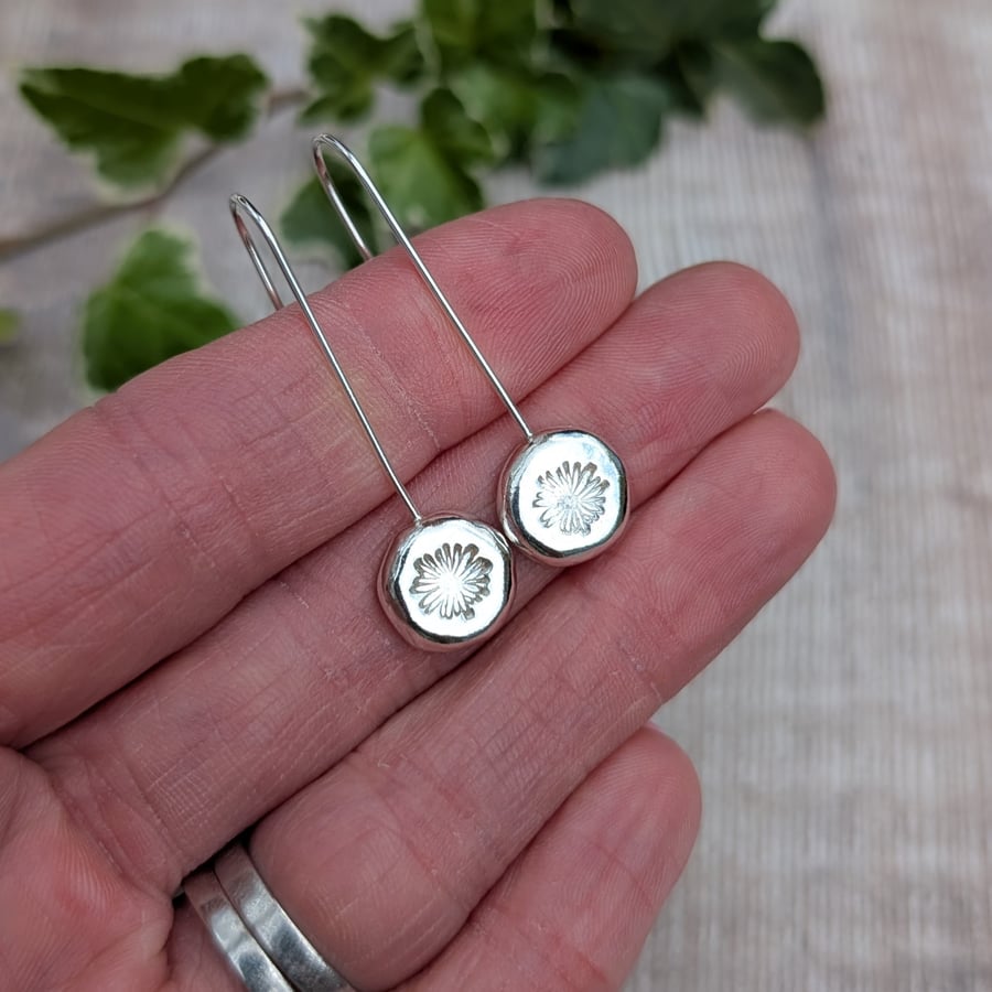Sterling Silver Daisy Pebble Long Earrings - JBJ1112