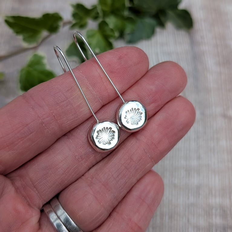 Sterling Silver Daisy Pebble Long Earrings - JBJ1112