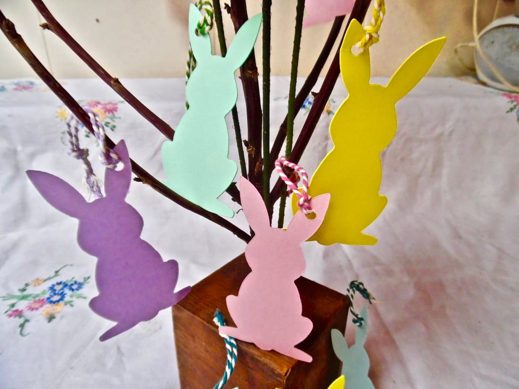5 x  Assorted Pastel Coloured  Rabbit gift tags