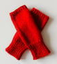 HAND KNIT Ladies Christmas Colours Wrist Warmers - Image 5
