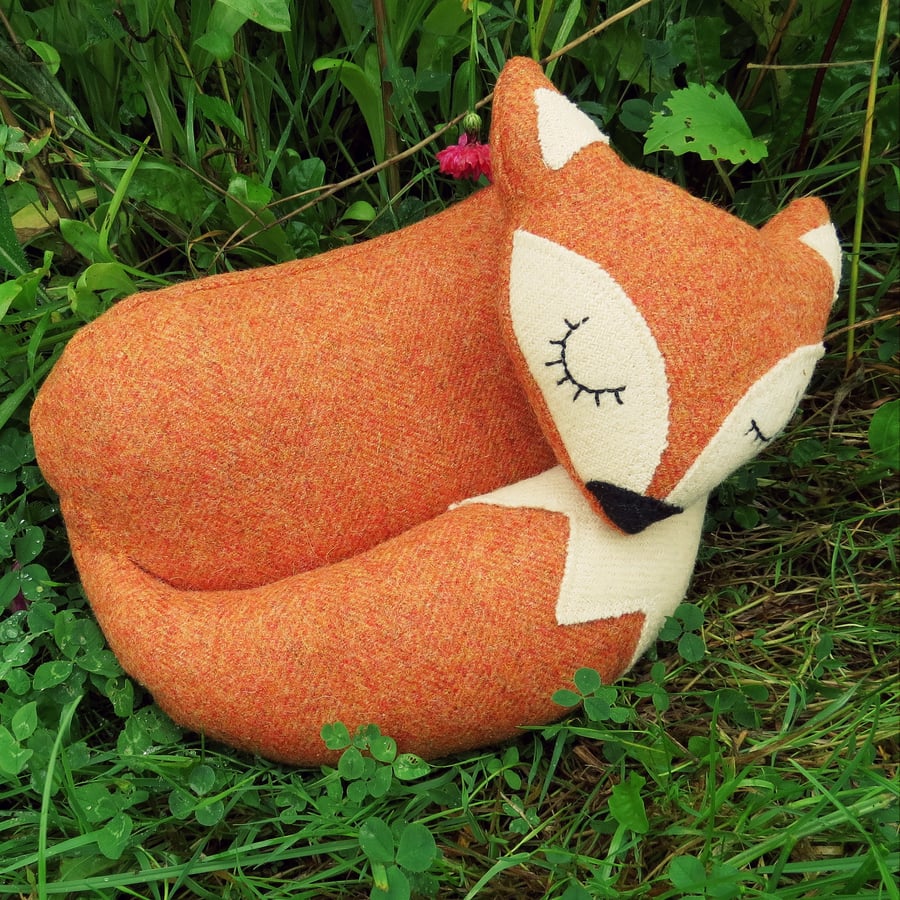 Rusty Fox.  A snoozy fox doorstop.  Fox bookend.  Made from tactile wool.