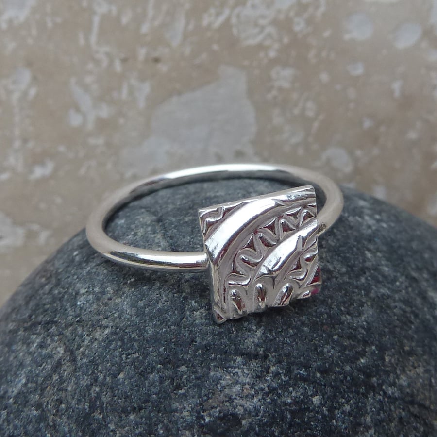 Sterling Silver Square Patterned Charm Ring - UK Size O - RNG002