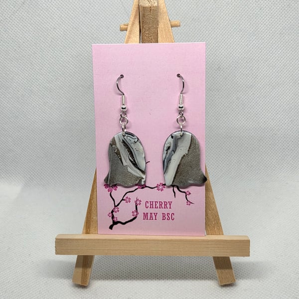 Ghost shaped marbled dangle earrings 