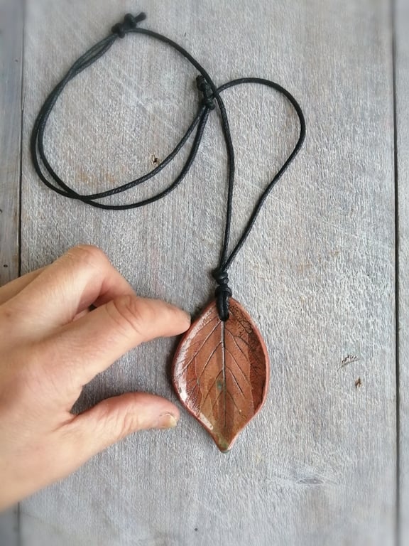 Ceramic leaf necklace