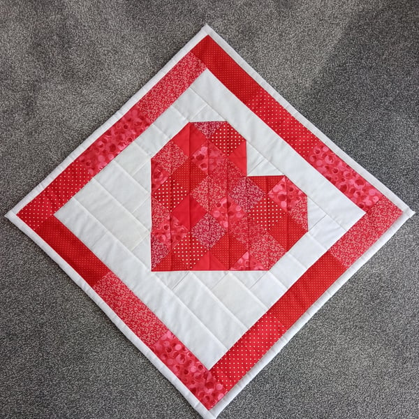 Red Heart Quilted Table Topper, 21ins x 21ns, Handmade 