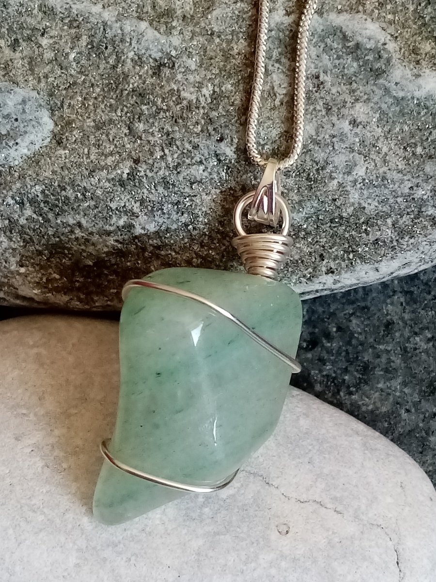 Wire-wrapped natural Aventurine Tumble Stone 