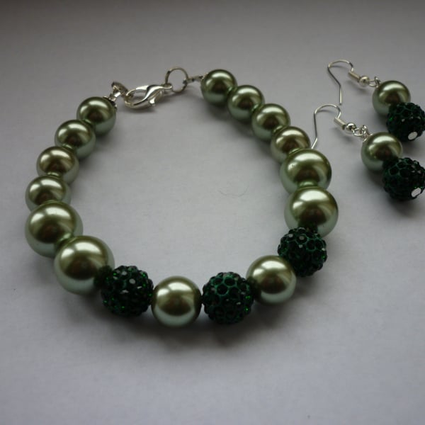 SHADES OF GREEN AND SILVER - PEARL AND PAVE BEADS BRACELET AND EARRING SET.