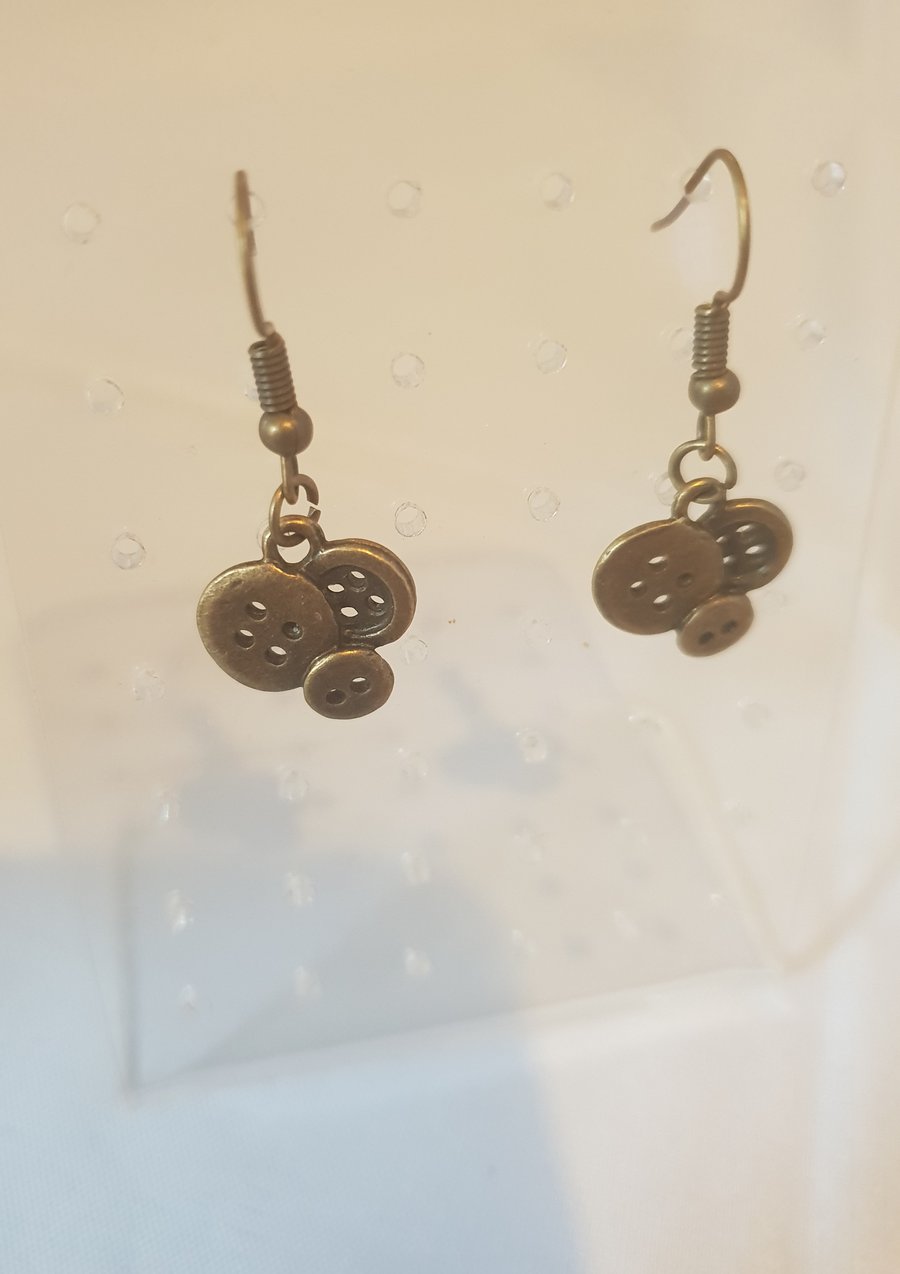Bronze button earring
