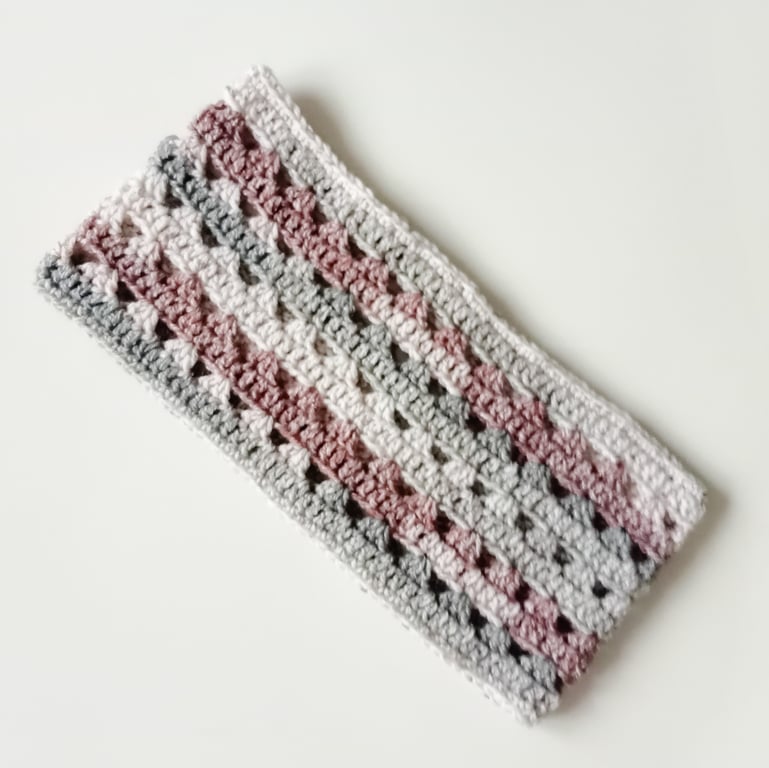 CROCHET Ladies Sandune Cowl and Headband
