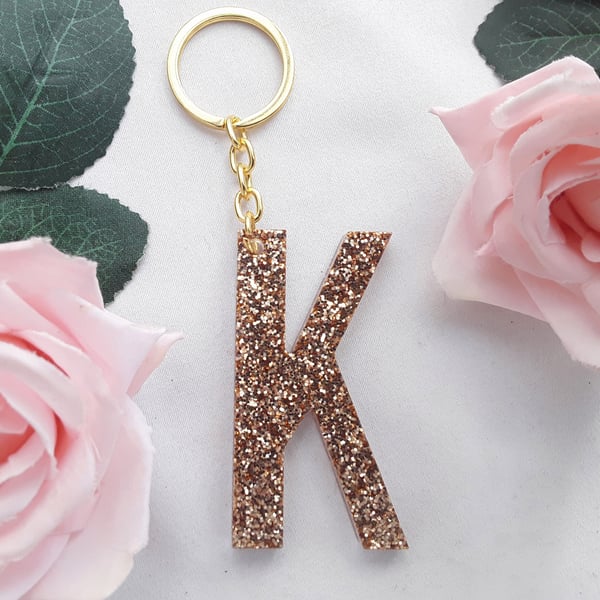 Resin initial keyring,resin glitter initial keyring,resin initial,resin letter