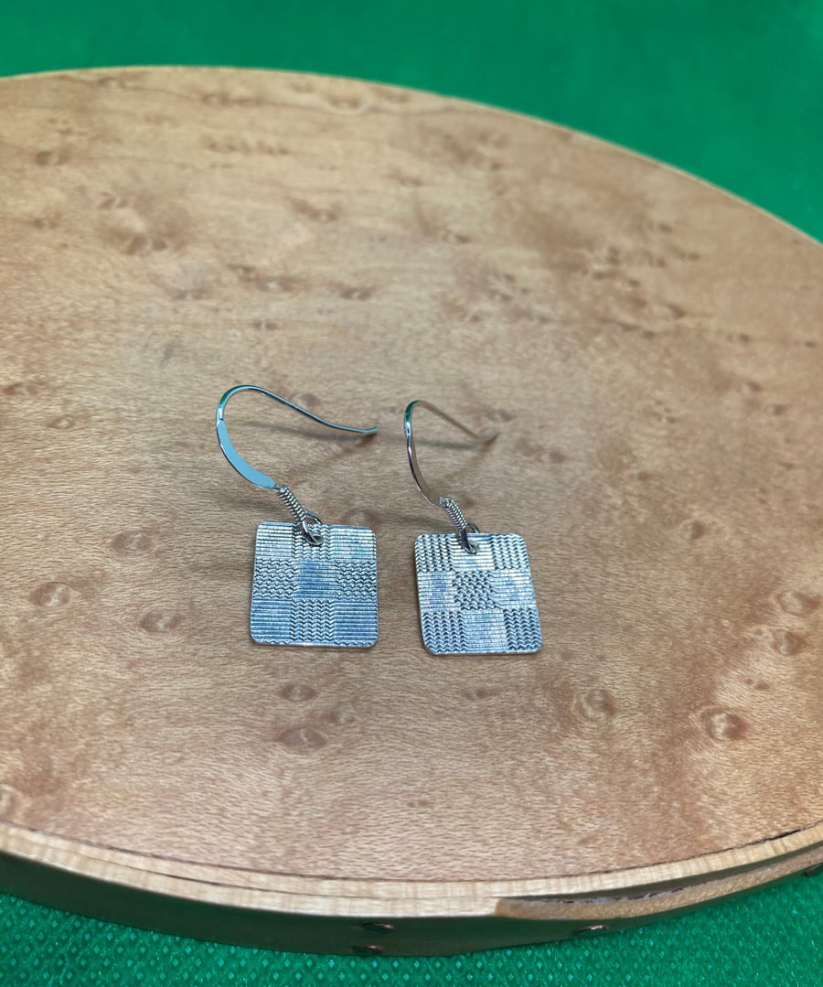 Square checkered silver earrings