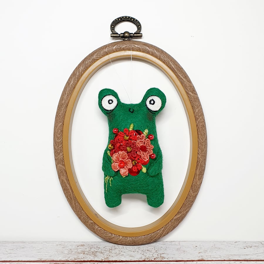 Red Flower Bouquet Frog