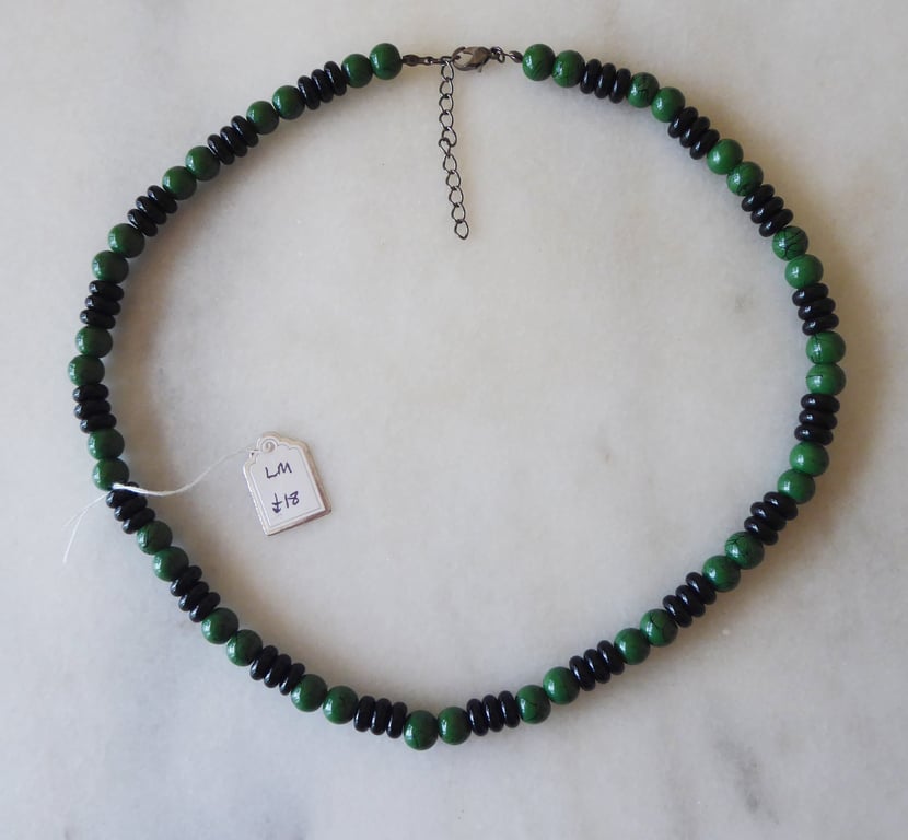 Green and Black Beaded Adjustable Necklace - Summer Seconds