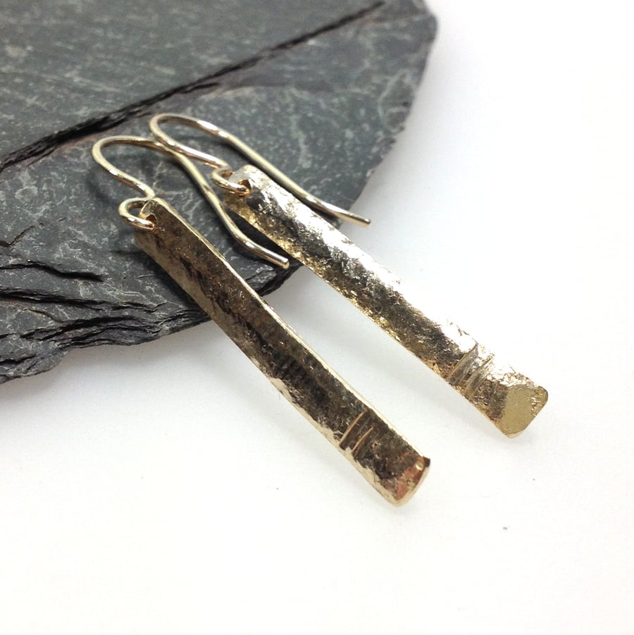 9ct gold Notched Pins dangly earrings