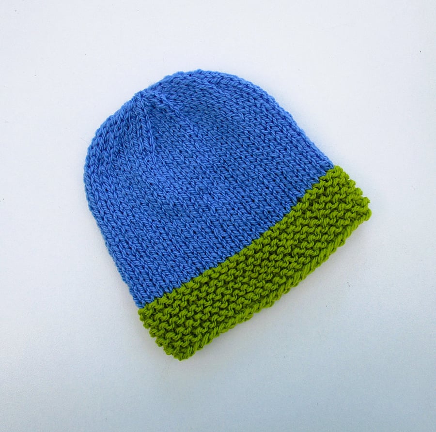 Baby hat in blue and green, 100% acrylic yarn, 2 sizes available