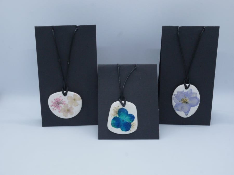 Real pressed flower ceramic pendants