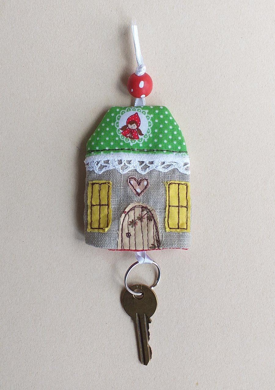 Keyring Pouch in the Shape of a House (Green and Red)