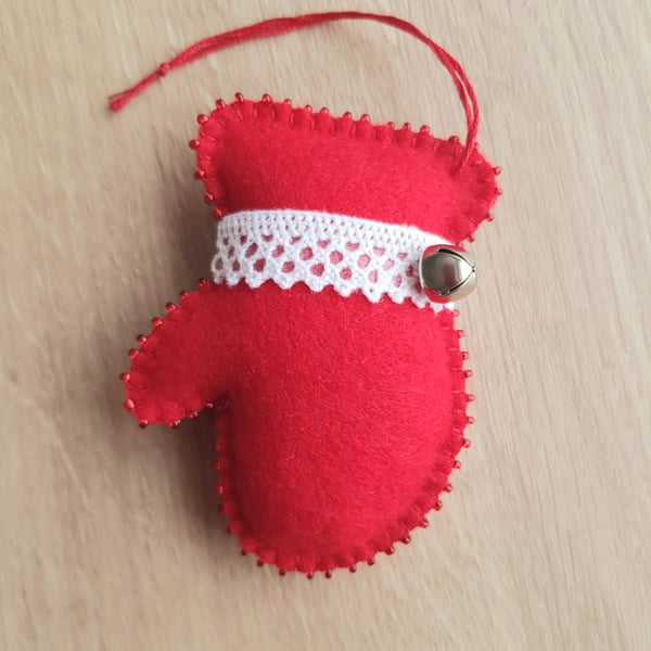 Christmas mitten hanging decoration 