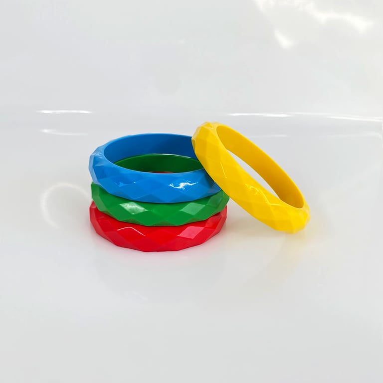 Colourful resin slim bracelets 