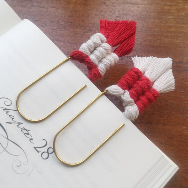 Handmade macrame jumbo paperclip bookmarks,set of 2 journal tags - red & white