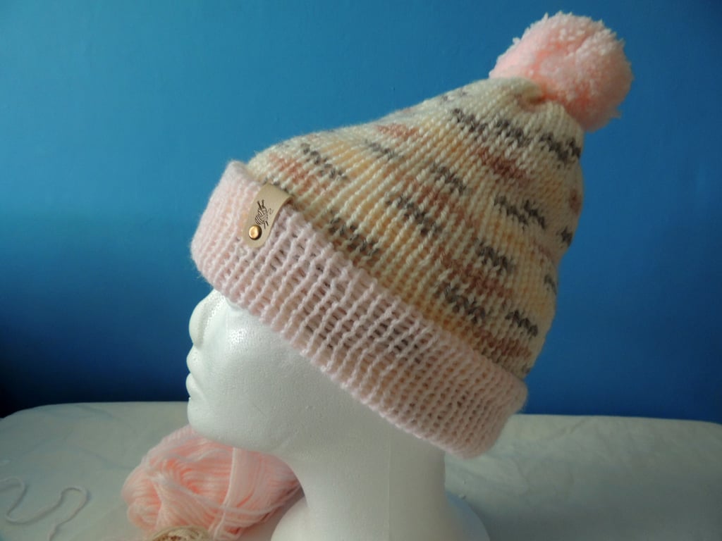 Woolen hat hand knitted  with pompom