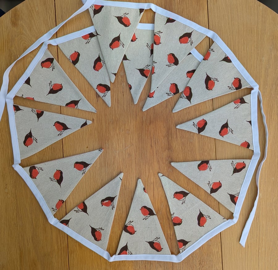 Bunting Christmas robins in rustic style