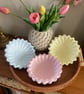 Pastel coloured decorative wave edge bowl 15cm diameter