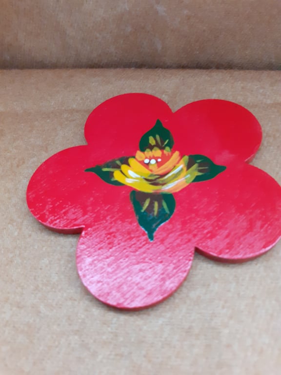Red flower shaped fridge magnet with canal art style rose
