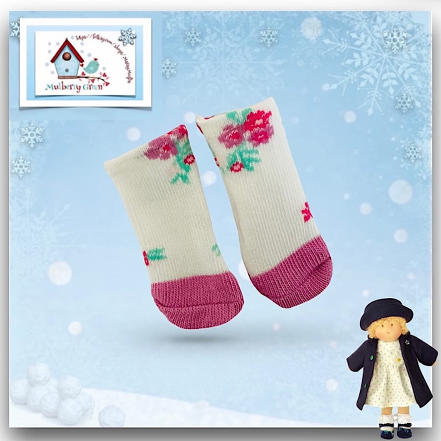 Cream Flowered Socks