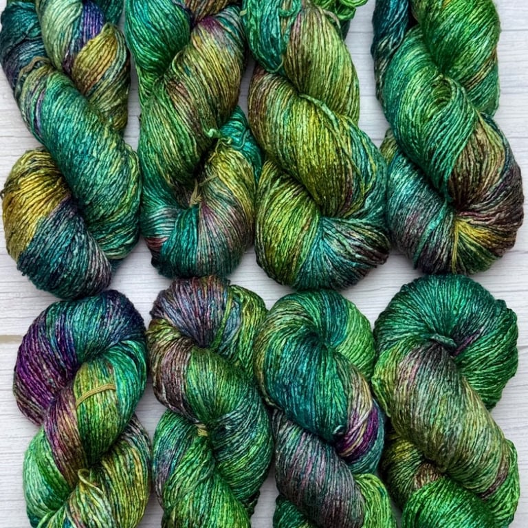 Hand Dyed Pure Mulberry Silk Yarn for Luxurious Knitting. Varigated Gradient 