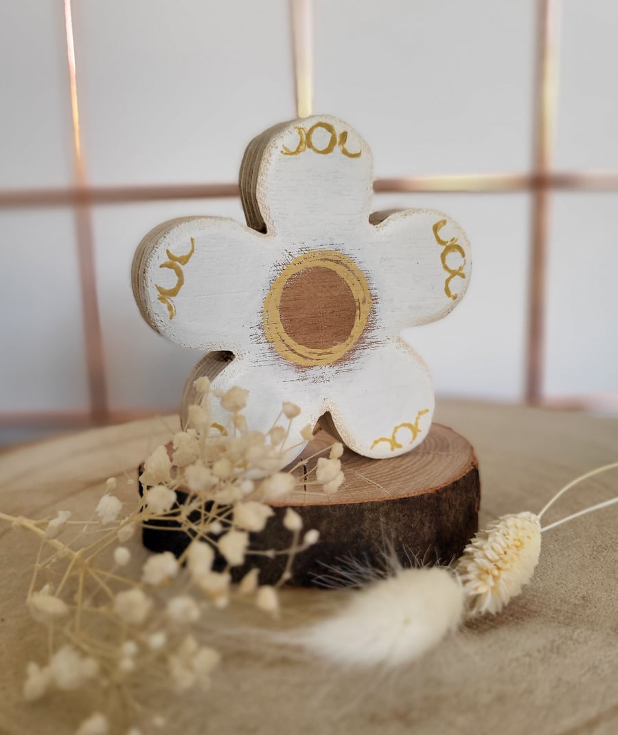 Freestanding wooden flower.