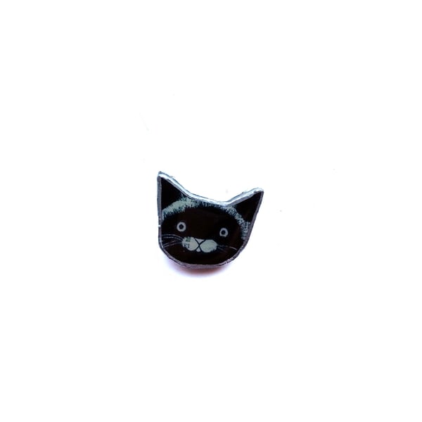 Big black cat Resin Brooch by EllyMental