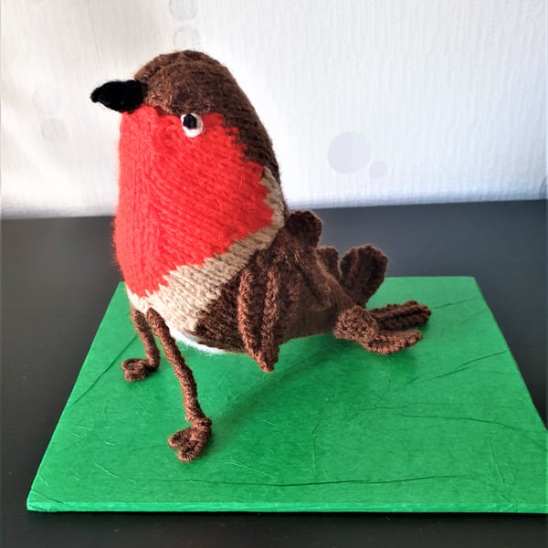 Robin knitted sculpture