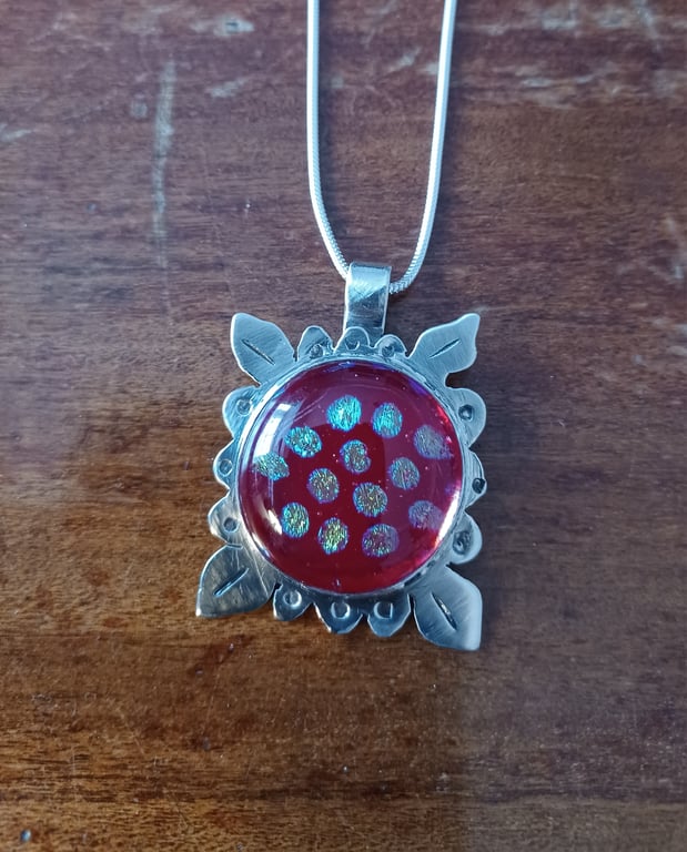 Red dotty glass pendant