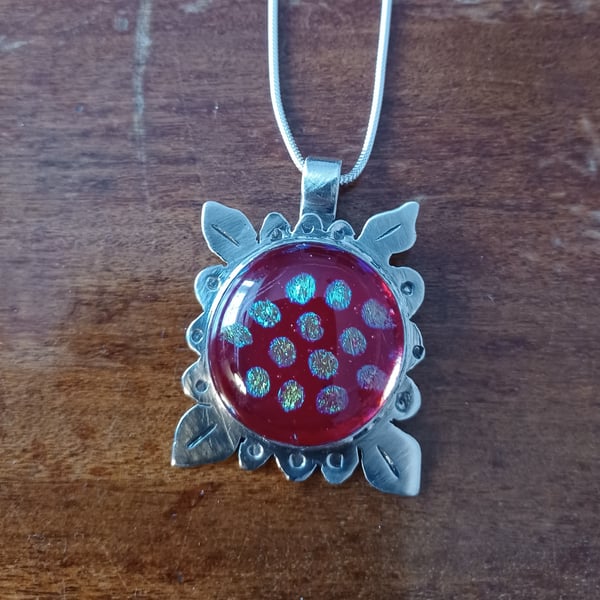Red dotty glass pendant
