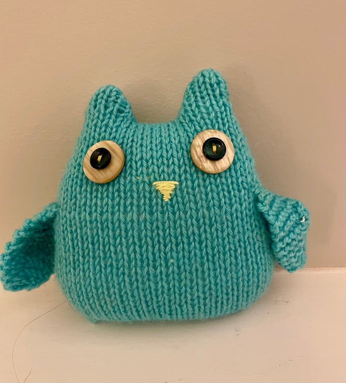 Knitted library decoration owl