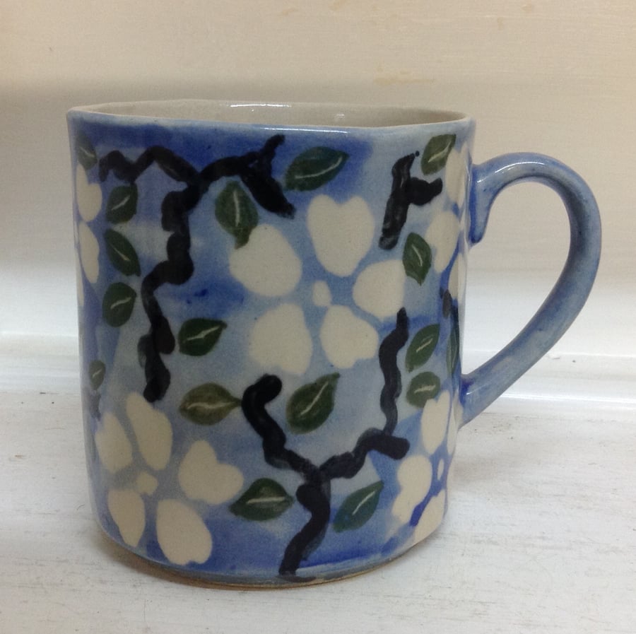 Mug in cream stoneware pottery