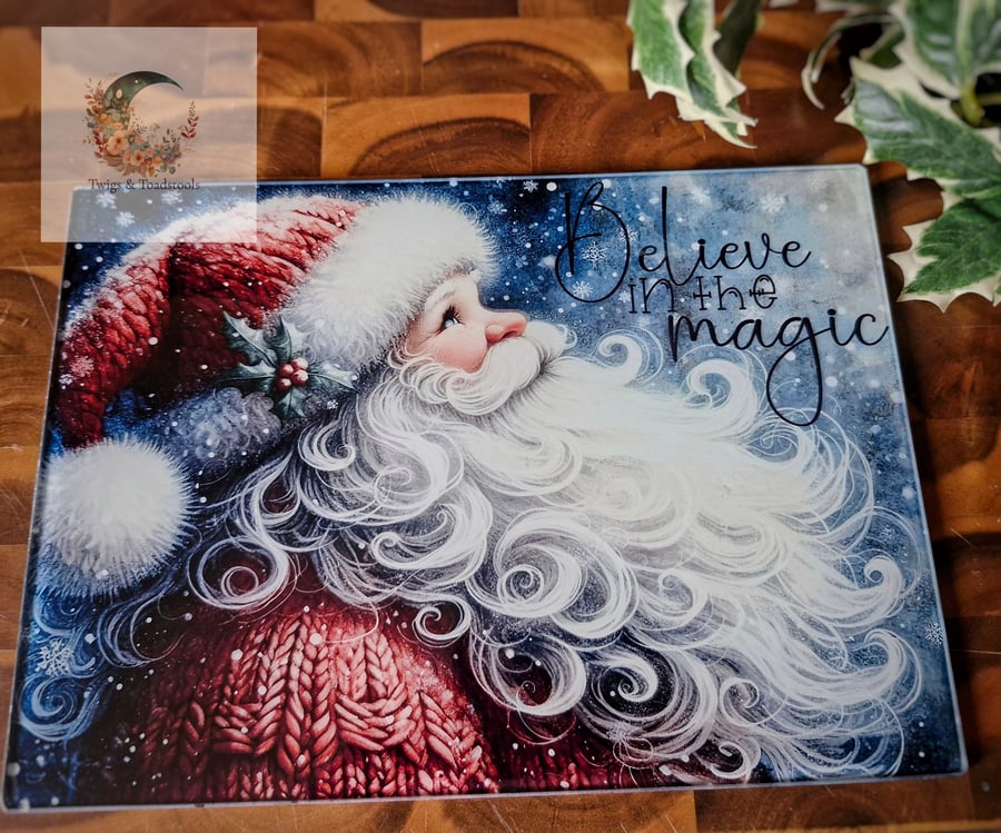 Magical christmas chopping board 