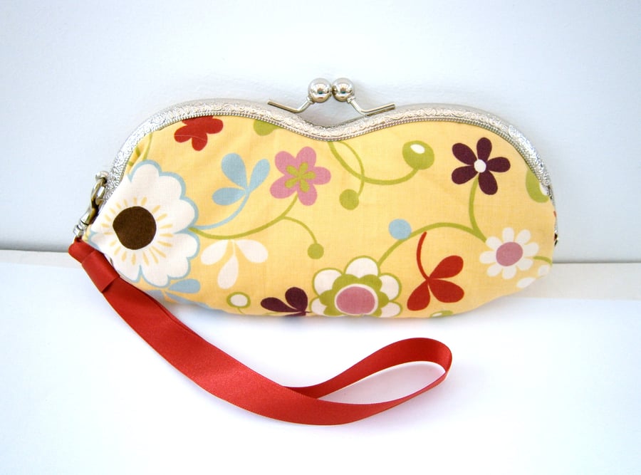 HALF PRICE SALE   Glasses case