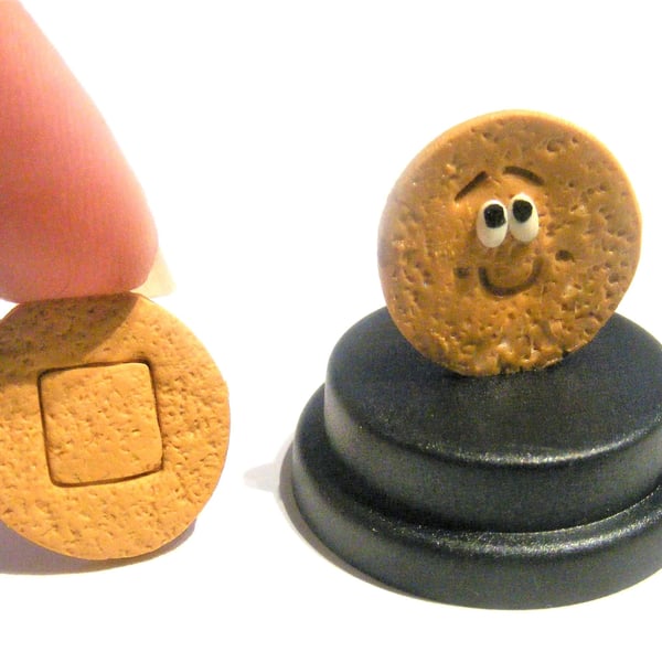 Pet Dalgona Candy, Pet Game candy, Korean toffee, Korean candy, Honeycomb