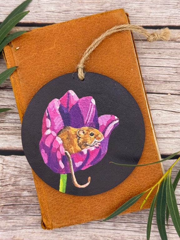 Perfectly Imperfect Harvest Mouse and Tulip Christmas Decoration