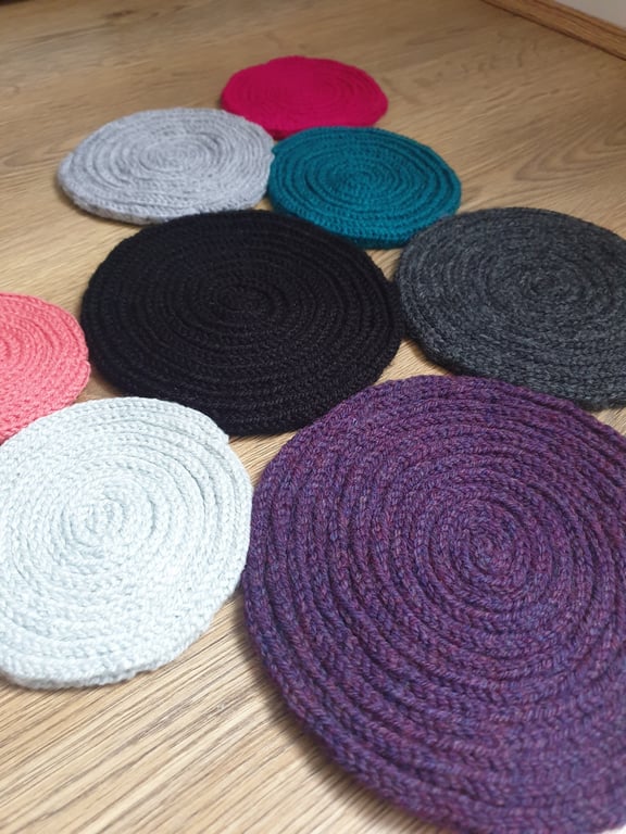 Hand-Knit Circle Geometric Fun Colourful Boho Textured Lounge Cat Mat