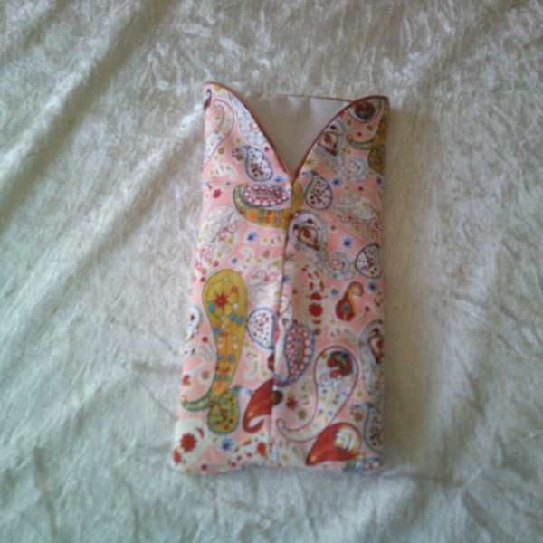 Paisley Design on a Peach Background Fabric Glasses Case