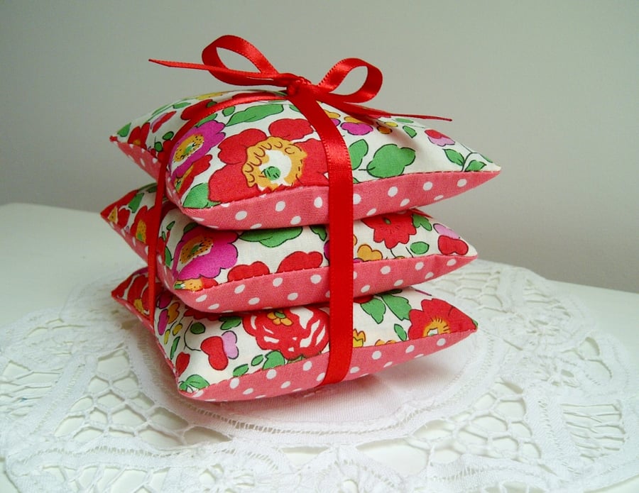 SALE Liberty Betsy Print Red Lavender Sachets, Lavender Pillow Trio, Small Gift