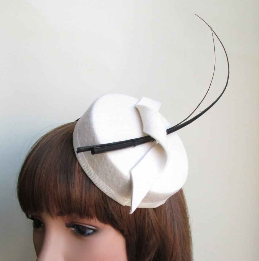 Cream Hat - Perch Hat, Pillbox Hat, Pill Box, Races, Wedding, Womens Formal Hat