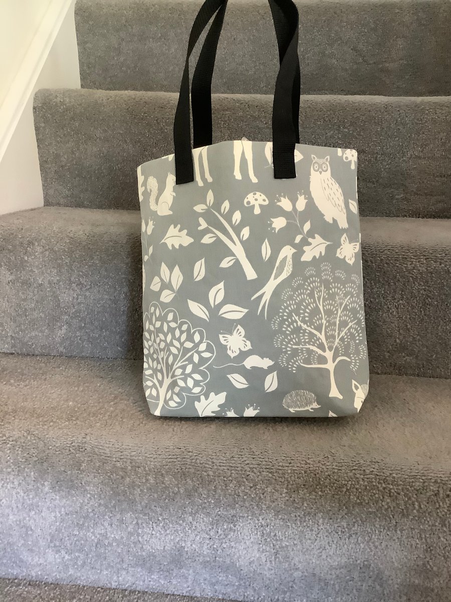 Nice woodland scene design fully lined tote bag with Black  handles