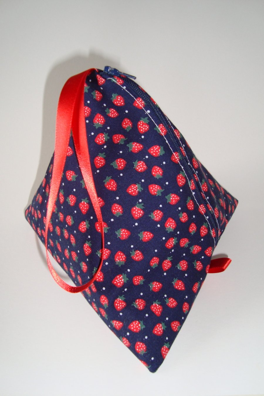 Pyramid Bag- Strawberry Field